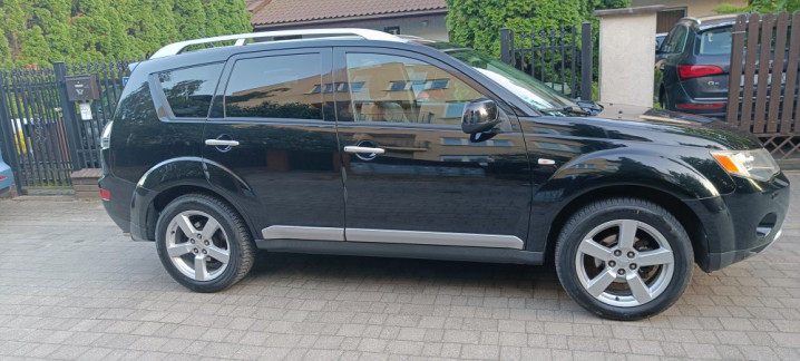 Mitsubishi Outlander II 2.4 MIVEC Instyle,4WD, 170KM, automat, skóra,