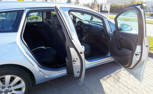 Opel Astra 1,6D CDTi 136kM KOMBI SPORTS TOURER Diesel DYNAMIC Euro 6