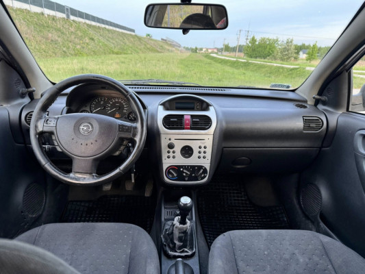 * Opel Corsa 1.0 Benzyna ** 2005 r Ładny Zadbany ** Niski Przebieg *