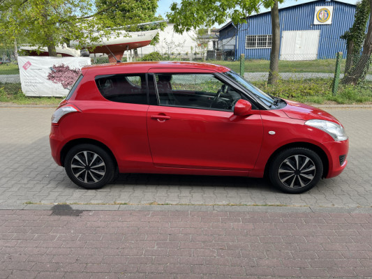 Suzuki Swift V Rok 2017/2017rej. 60 tys km przebiegu. Benzyna