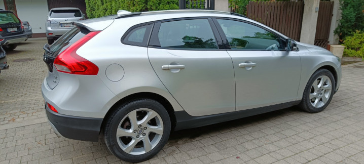 Volvo V40 II Cross Country 2.0 T4 Summum AWD,180 KM,automat,mały przeb