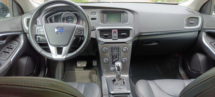 Volvo V40 II Cross Country 2.0 T4 Summum AWD,180 KM,automat,mały przeb