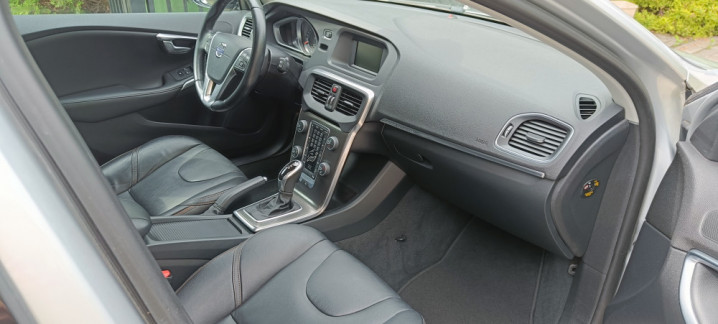 Volvo V40 II Cross Country 2.0 T4 Summum AWD,180 KM,automat,mały przeb