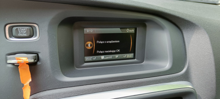 Volvo V40 II Cross Country 2.0 T4 Summum AWD,180 KM,automat,mały przeb