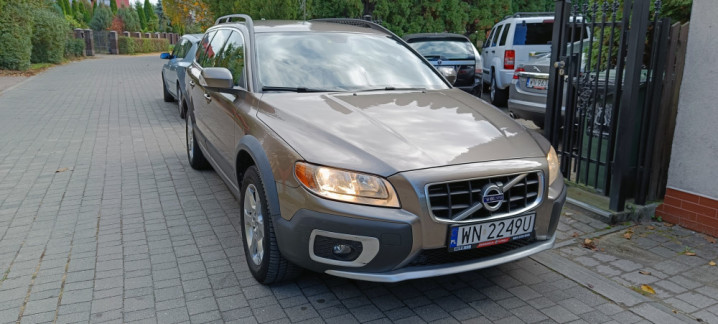 Volvo XC70 2.4 D5 Momentum AWD, 205 KM, automat, skóra,nawi,model 2010