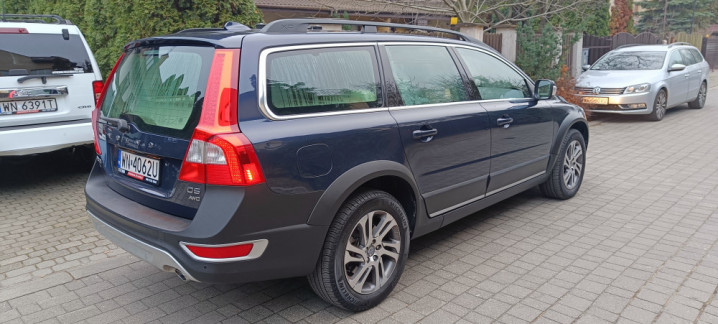 Volvo XC70 2.4 D5 Momentum AWD, 215 KM,