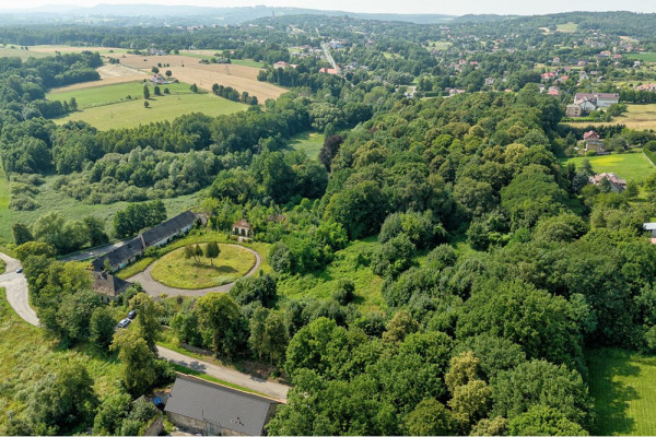 Zespół pałacowo-folwarczny rodziny Szembeków!