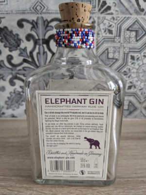 Elephant Gin 0,5l -PUSTA-kolekcjonerska- real foto