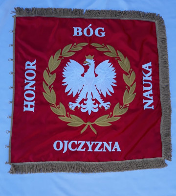 Producent sztandarów, sztandar haftowany, proporce, hafciarnia cennik,