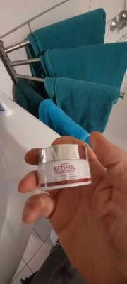Retinol Liftingujący krem ujędrniający twarz
