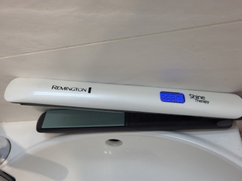 Prostownica REMINGTON S8500 Shine Therapy 230°C
