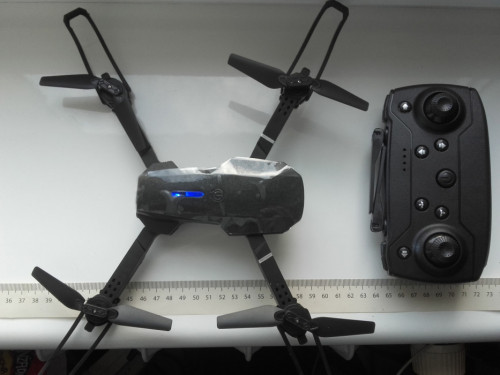 Dron składany E88pro, z 2xkamerą i podglądem na smartfonie FPV, 02