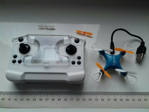 Dron Mini zdalnie sterowany Nowa zabawka utrzymuje stałą wysokość co u