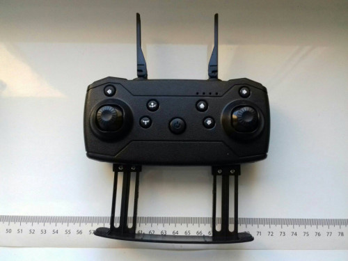 Wszystko oprócz drona E88 z kamerą WiFi FPV, 3 akumulatory 1800mah, pi