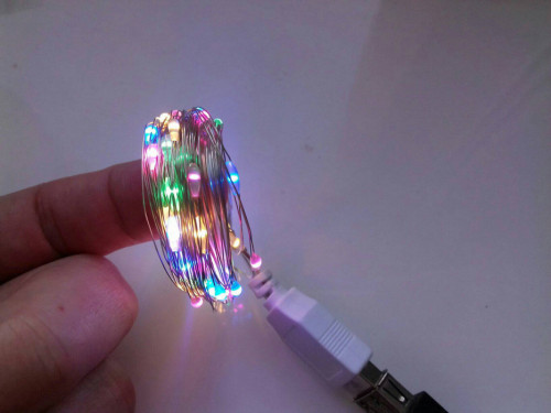 Dekoracyjne malutkie lampki USB, różne kolory, 5m na elastycznym druci