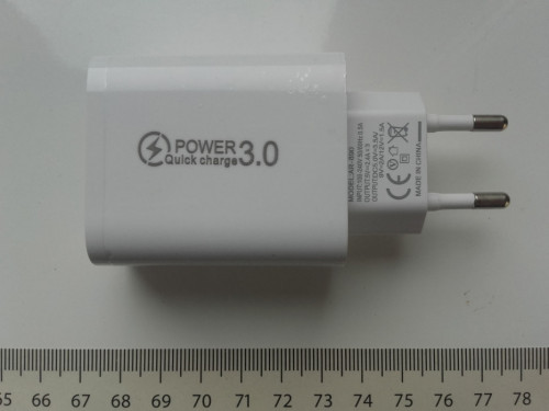 Ładowarka AR-890 Quick Charge 3.0, 3xUSB+USB-C, 5V, 2,4A + 5v 3,5A, 9V