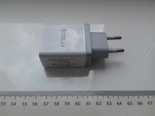 Ładowarka TRG-044P QC3.0 + Power  3xUSB+USB-C, 5V, 3A + 9V 2,4A,+ 12V