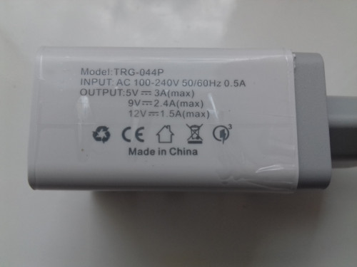 Ładowarka TRG-044P QC3.0 + Power  3xUSB+USB-C, 5V, 3A + 9V 2,4A,+ 12V