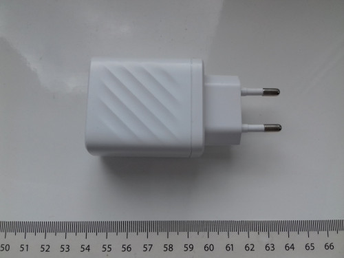 Ładowarka AR-893, USB-C + USB-A 20W z wyświetlaczem, QC3+PD Quick Chan