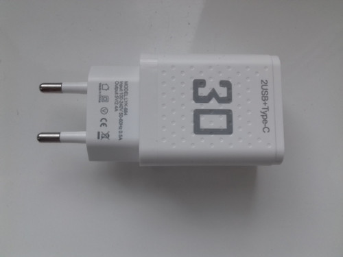 Ładowarka 30, AR-884, USB-C + 2xUSB-A 12W 5V 2,4A, NOWA, 3058632334944