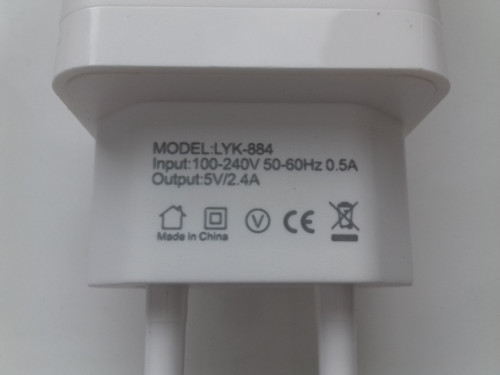 Ładowarka 30, AR-884, USB-C + 2xUSB-A 12W 5V 2,4A, NOWA, 3058632334944