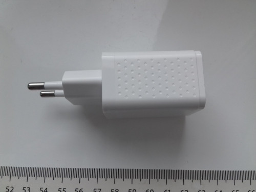 Ładowarka 30, AR-884, USB-C + 2xUSB-A 12W 5V 2,4A, NOWA, 3058632334944