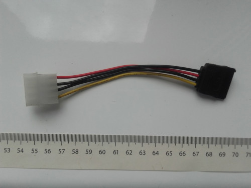 Kabel przejściówka MOLEX-SATA, 15cm, używany