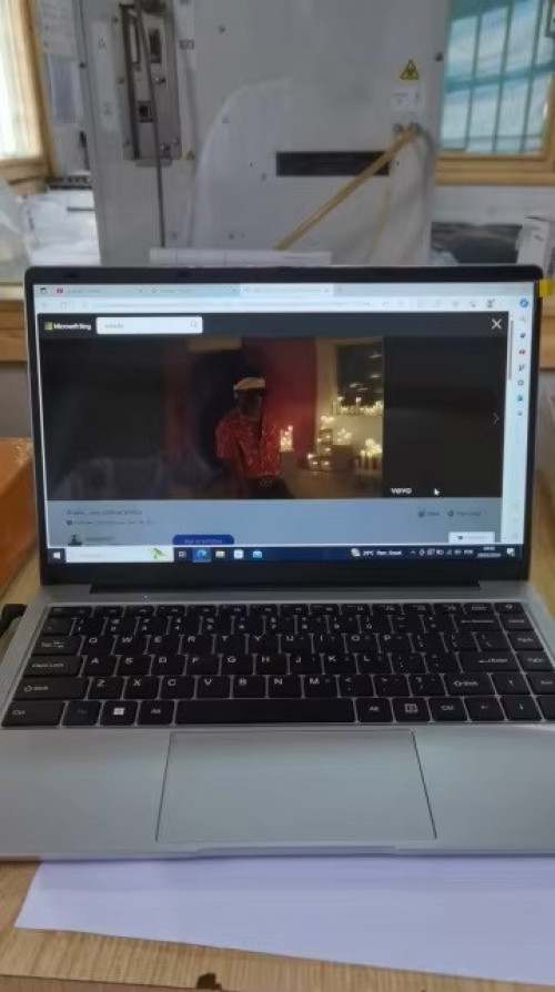 14,1-calowy nowy ultra cienki Laptop system Windows 11 Intel Core i9