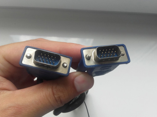 Kabel VGA, D-Sub, 180cm, 1,8m, kolor czarny, niebieskie końcówki, używ