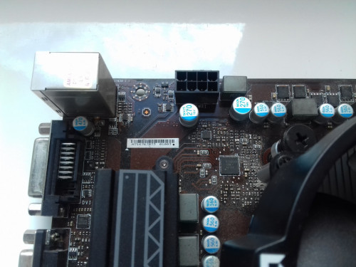 Przejściówka z zasilacza ATX EPS do MB-CPU z 4Pin męski na 8Pin żeński