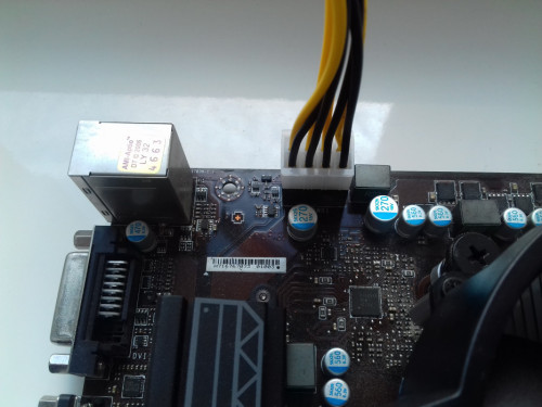Przejściówka z zasilacza ATX EPS do MB-CPU z 4Pin męski na 8Pin żeński