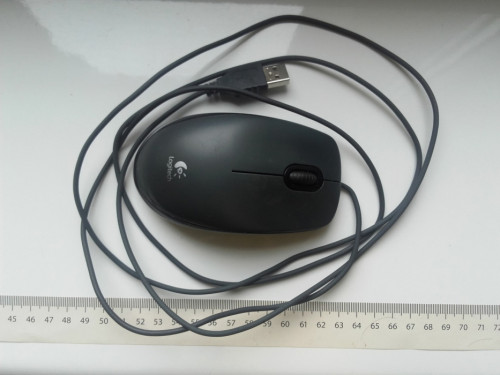 Myszka USB Logitech M100, sensor optyczny, używana sprawna M-U0026