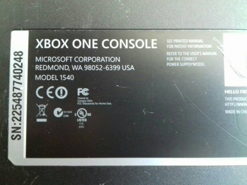 Xbox One 1540, używany, uruchamia się, konsola bez kabli, itp., 217380