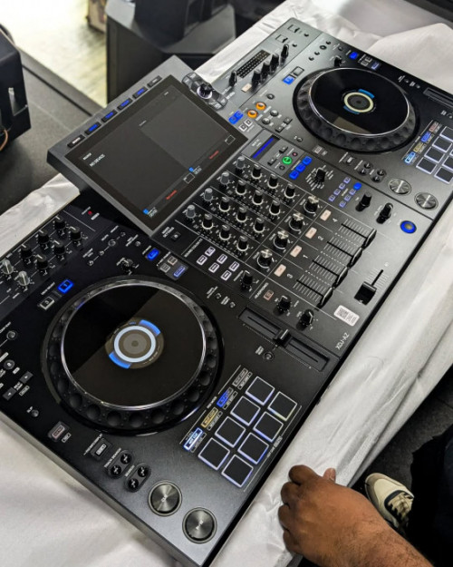 AlphaTheta XDJ-AZ, OMNIS-DUO , Pioneer OPUS-QUAD, Pioneer XDJ-RX3