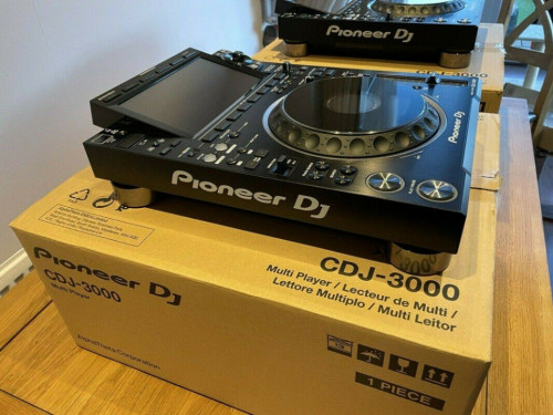 Pioneer CDJ-3000 Multi-Player / Pioneer DJM-A9 / Pioneer DJM-V10-LF