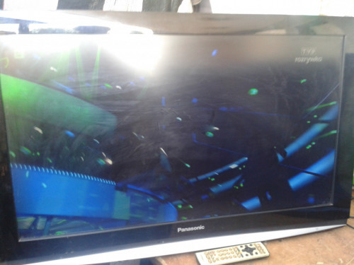 lg32le3300 -4 hdmi LED TV  +pilot 50zl  /panasonic tx 37 pilot 40zl
