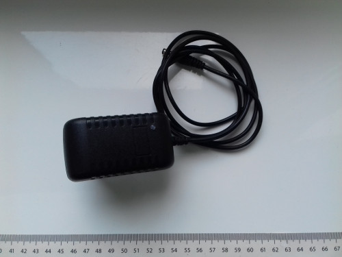 Zasilacz DC 12.6V - 1A, 5,5mm x 2,5-3mm używany, sprawny,  AC/DC Adapt