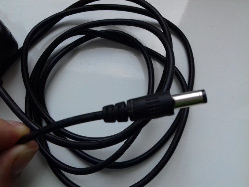 Zasilacz DC 12.6V - 1A, 5,5mm x 2,5-3mm używany, sprawny,  AC/DC Adapt