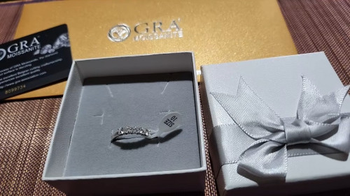 Moissanite srebrny pierścionek próby 925