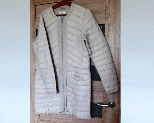 Kurtka wiosenna, przedłużona 80-85 cm, poliester, kość słoniowa, roz.M