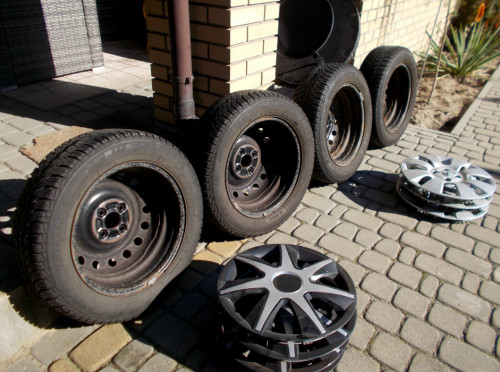 Koła zimowe 15" 4x100 Toyota, Suzuki + kołpaki