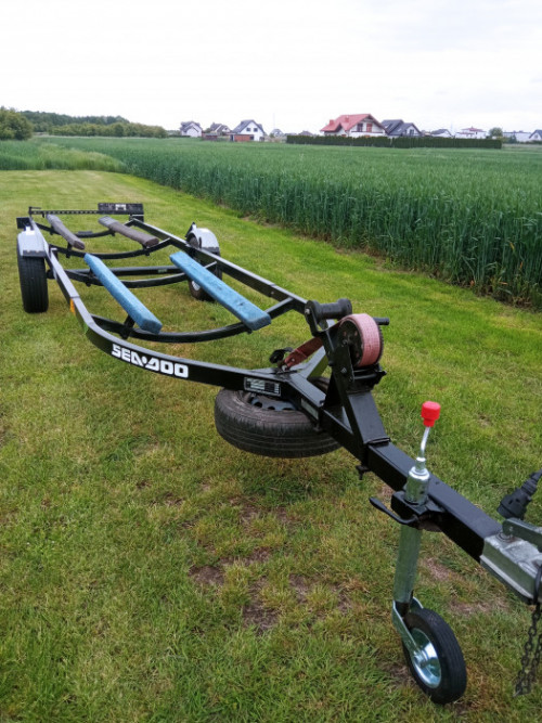 PozostałeSprzedam orginal przyczepa na dwa skutery wodne JET-LOADER wy
