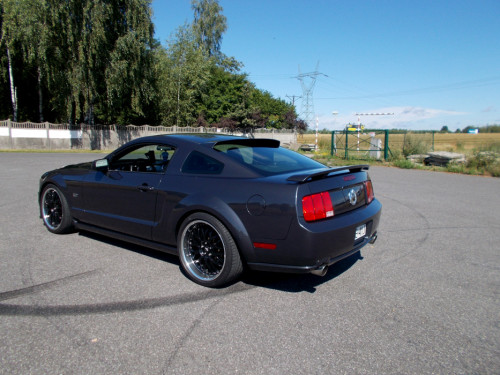 Ford Mustang GT modyfikacje świetny stan