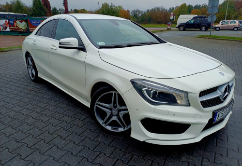 Mercedes-Benz CLA 200 AMG LINE