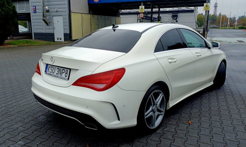 Mercedes-Benz CLA 200 AMG LINE