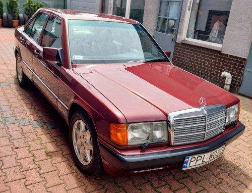 Mercedes-Benz W201 (190) Diesel, grzane fotele, klimatyzacja