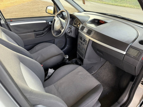 ** Opel Meriva 1.6 Benzyna ** 2005r ** Niski Przebieg ** KLIMA **