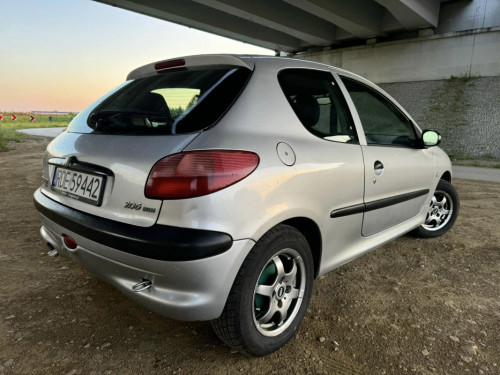 ** Peugeot 206 ** 1.6 HDI Diesel ** STAN BDB ** Długie Opłaty **