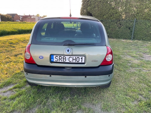 Sprzedam samochód RENAULT CLIO 2 z roku 2002  w stanie bardzo dobrym.