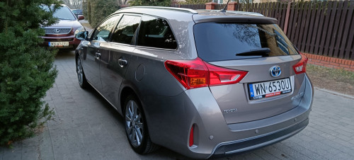 Toyota Auris II Touring Sports 1.8 Hybrid Lounge,automat, I rej.30.12.